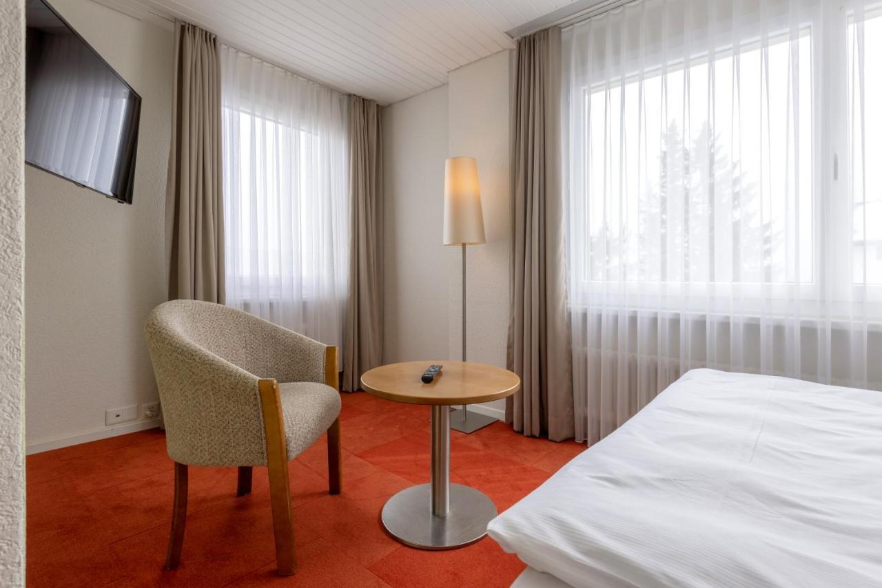 - Self Check-in Hotel Arosa