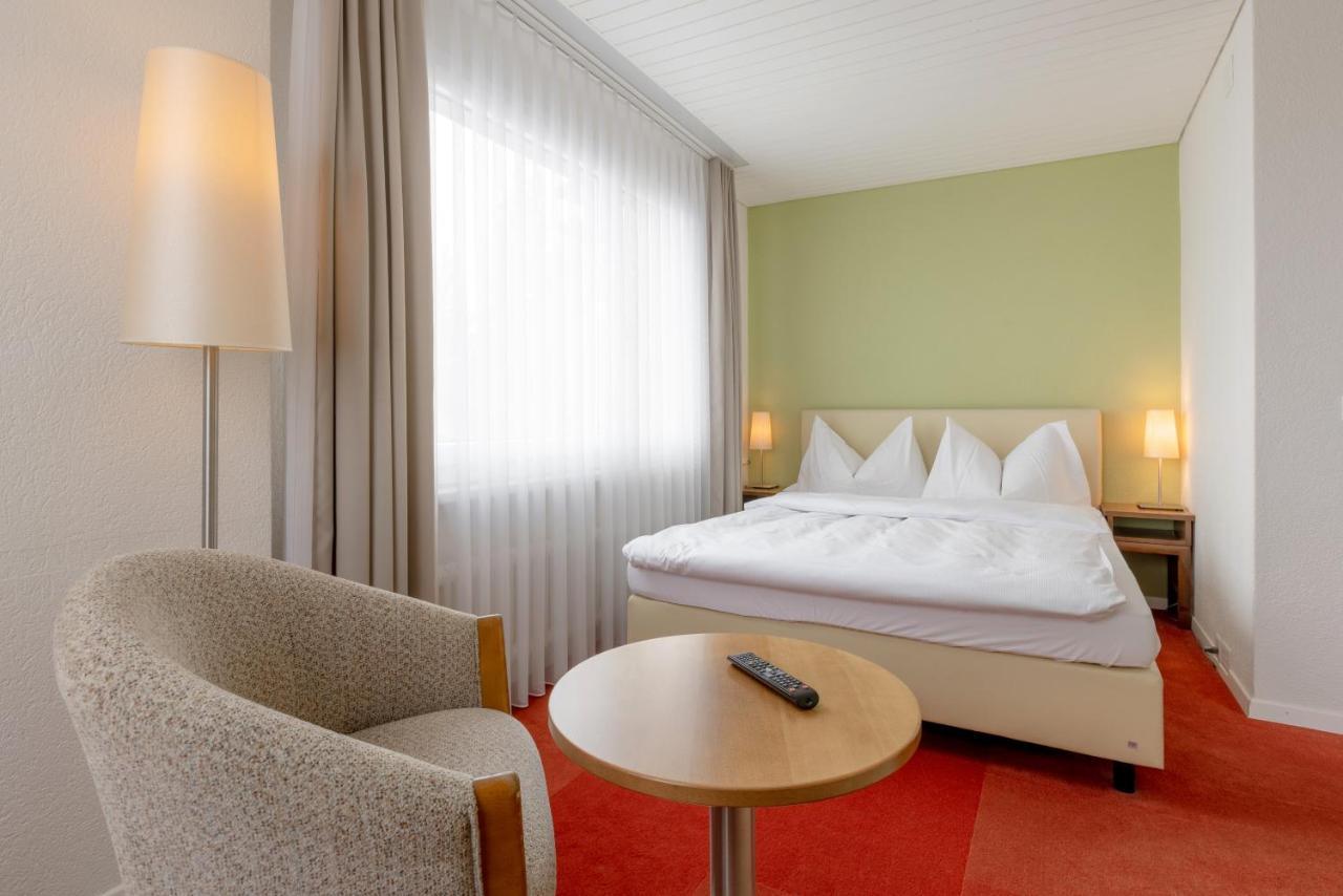 - Self Check-in Arosa